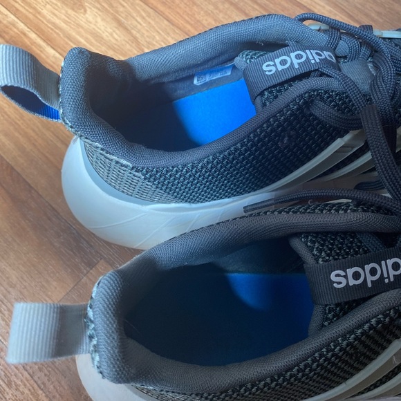 Adidas men’s memory foam running shoes - Picture 8 of 9